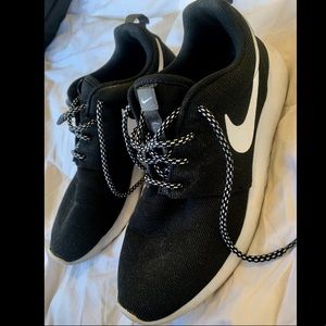 Nike Women’s Running Shoe Size 11